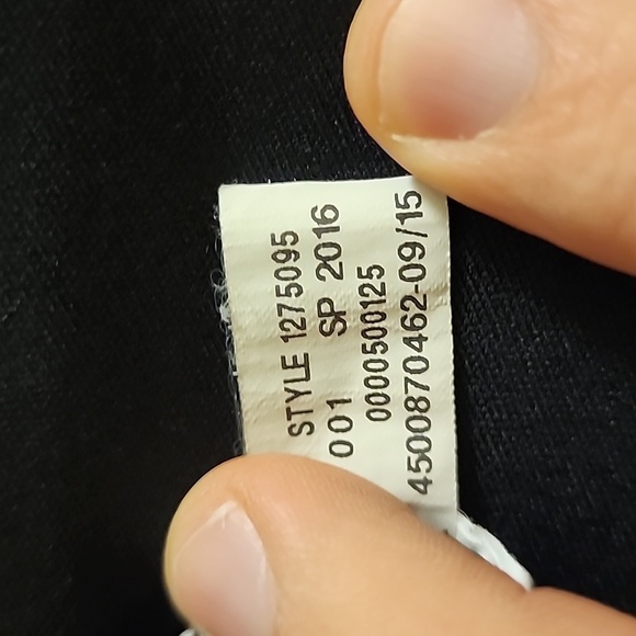 Under Armour Quater Zip - Picture 7 of 7